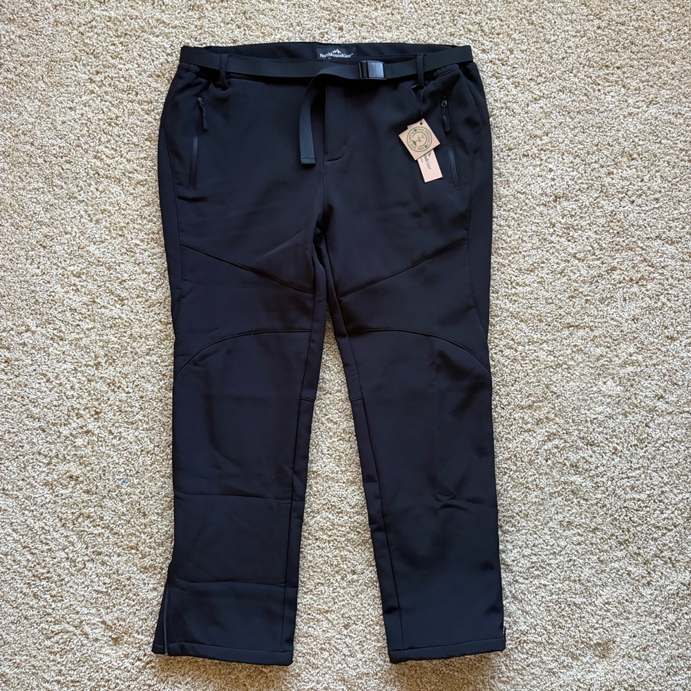 NorthboundGear Women’s Size 16 Short Fleece Lined‎ Softshell Pants Black NWT